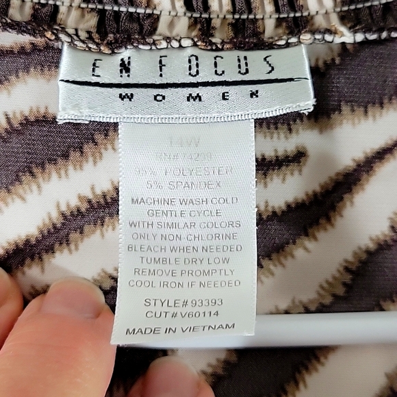 ENFOCUS V-Neck Brown & Cream Tiger Print Stretch Pullover Dress Size 14W - Picture 2 of 6